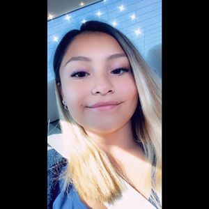 Meet your Posher, Adriana